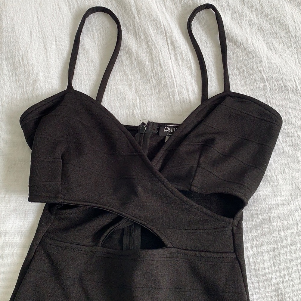 Black bodycon midi dress